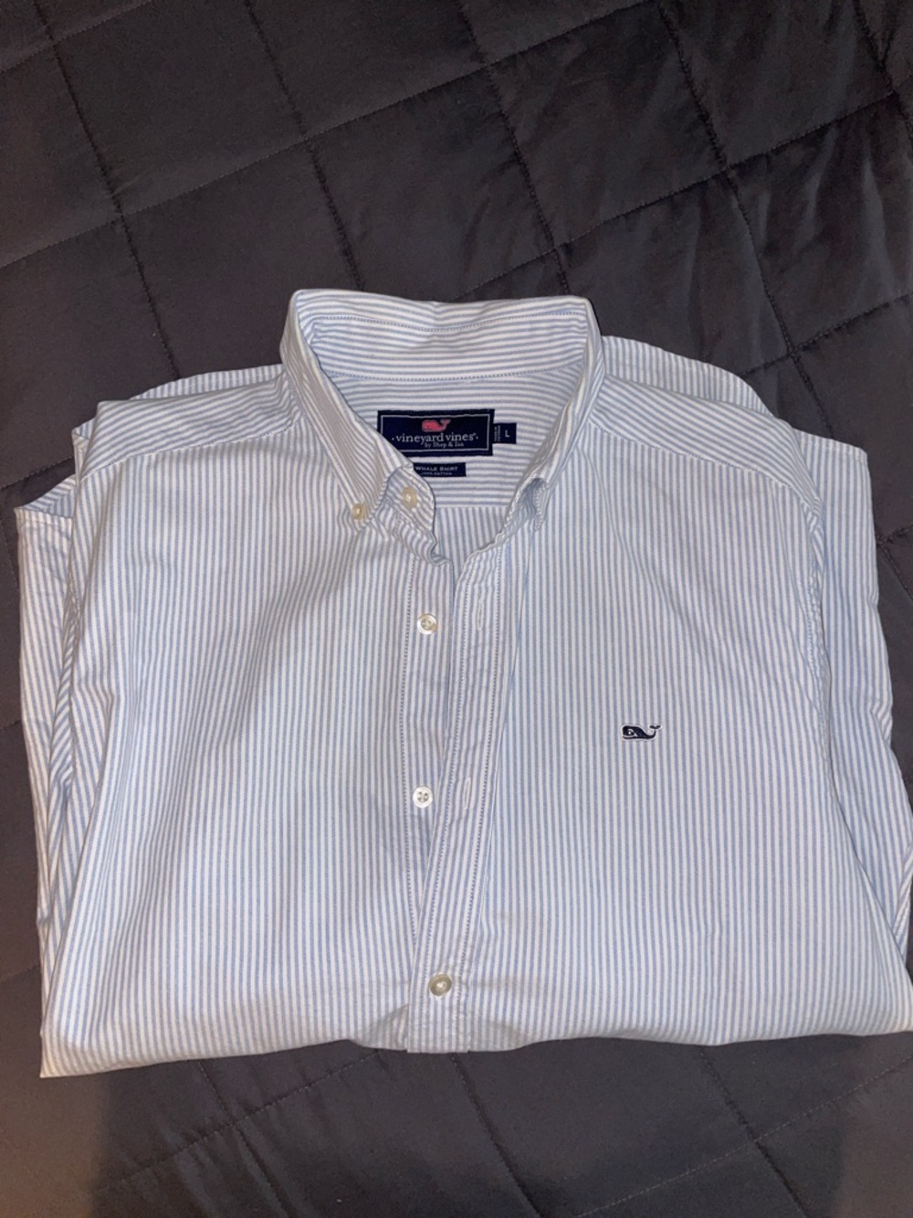 Vineyard Vines Men's Large Light Blue and White Stripe Button-Down